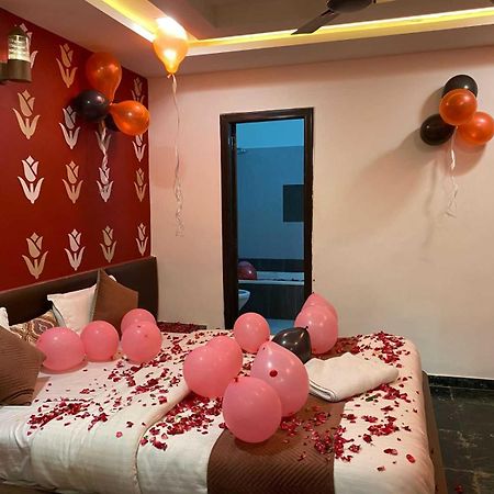Hotel O Bridge Ahmedabad Esterno foto
