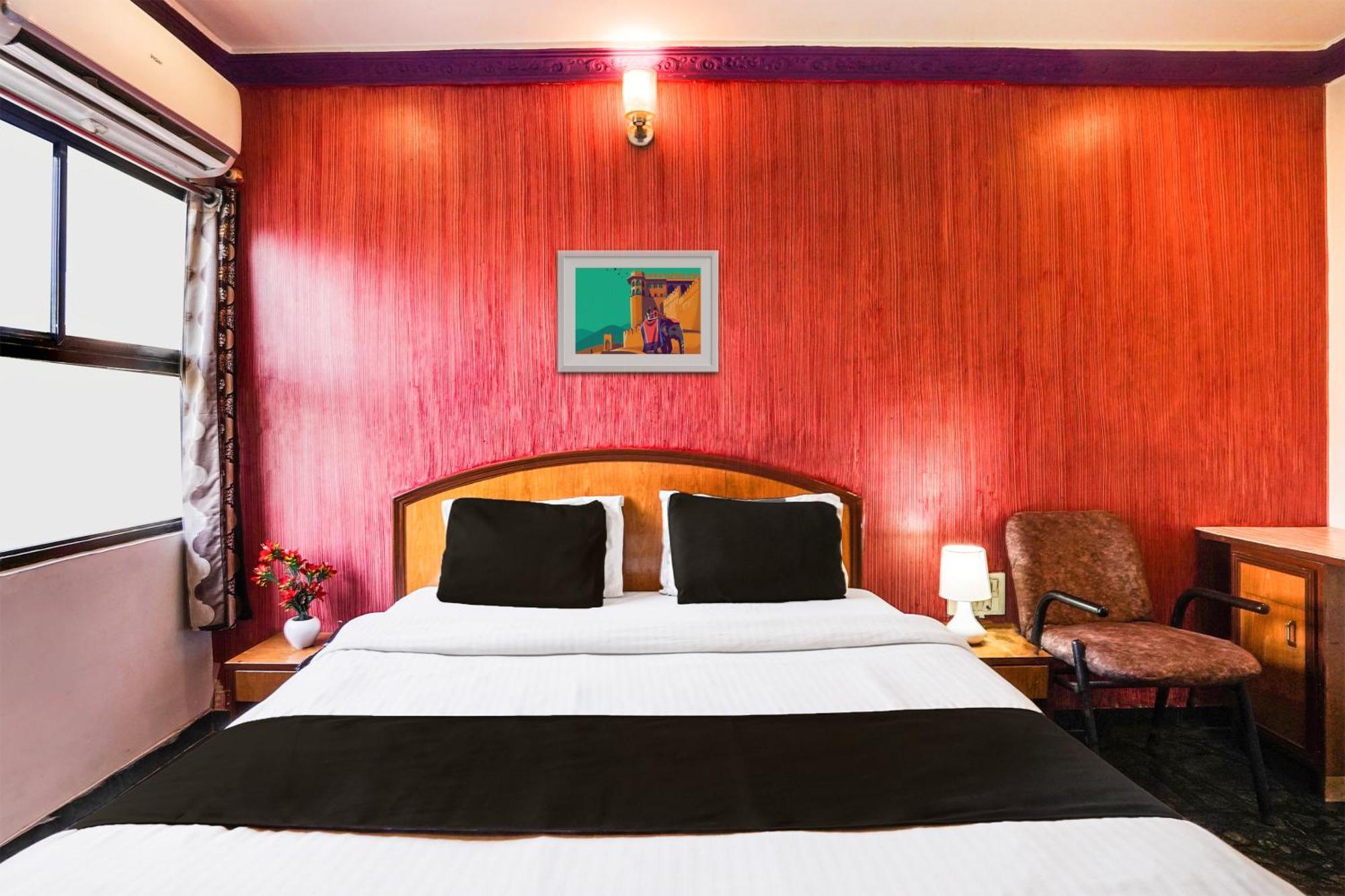 Hotel O Bridge Ahmedabad Esterno foto