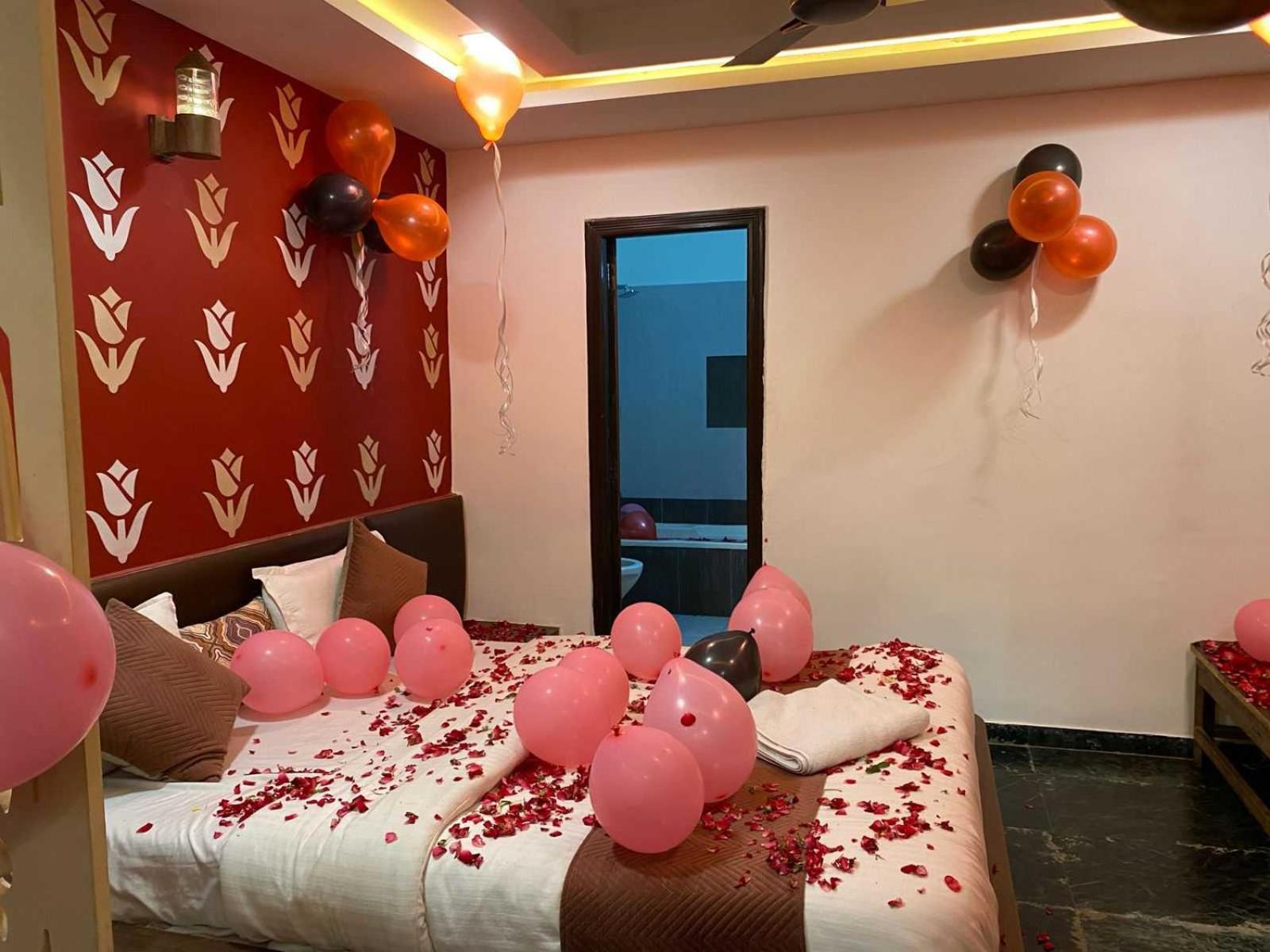Hotel O Bridge Ahmedabad Esterno foto